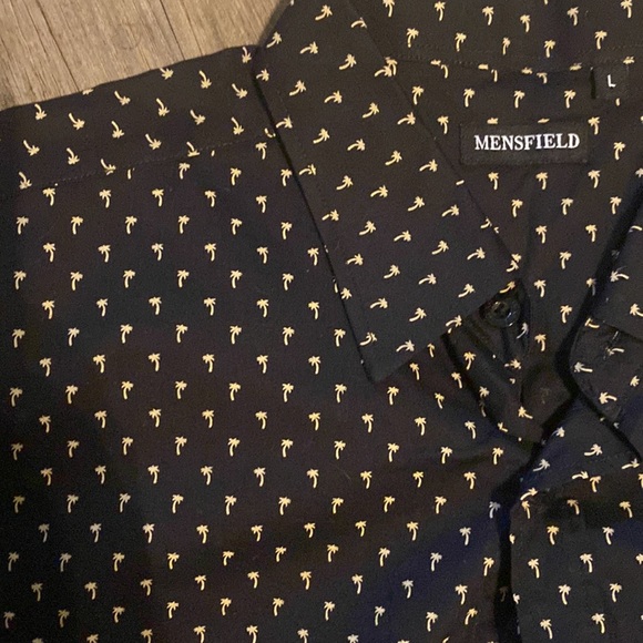 Men’s button down - Picture 2 of 2